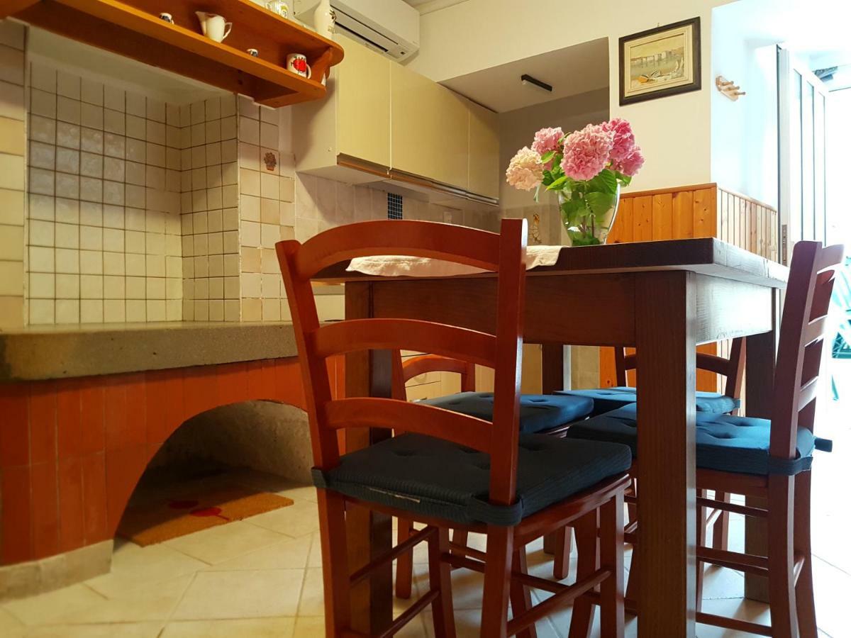 Cres View Apartments Luaran gambar