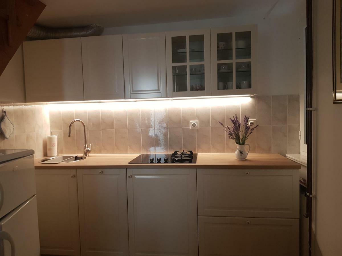 Cres View Apartments Luaran gambar